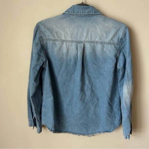 Shein Light Wash Blue Denim Button Down Long Sleeve Shirt Women’s Size Small - Picture 5 of 6